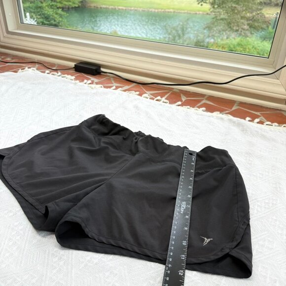 black old navy active shorts semi fitted - Picture 4 of 8